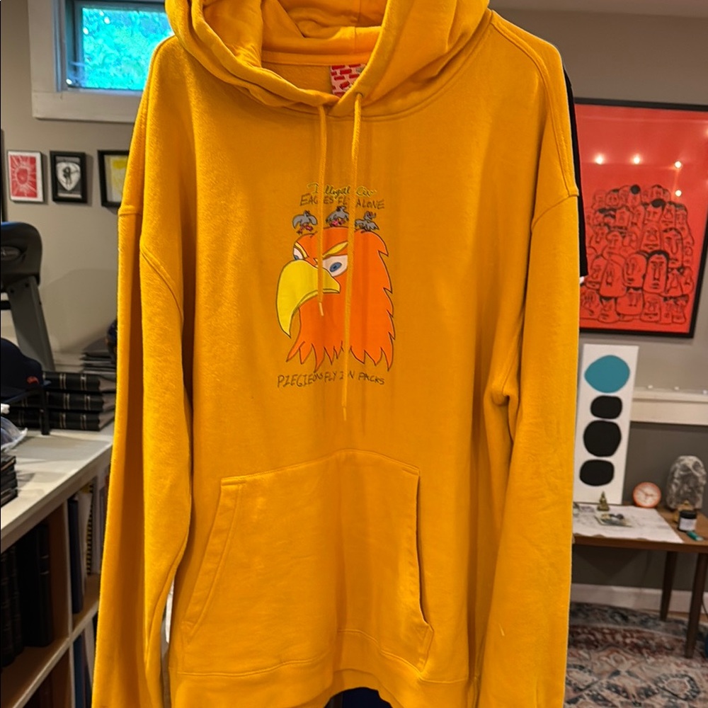 Illegal Civilization Men’s XL Skate Hoodie Yellow Graphic